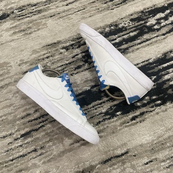 NIKE Blazer Low 77 Custom White Carolina Blue Premium Leather Blake‎ Sz 8 - Picture 1 of 6